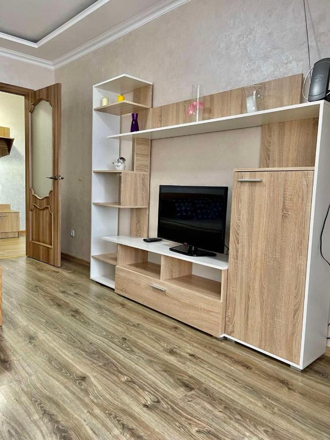 Apartment Atlant Luxury Family поряд з тц депот, безконтактне заселення Chernivtsi