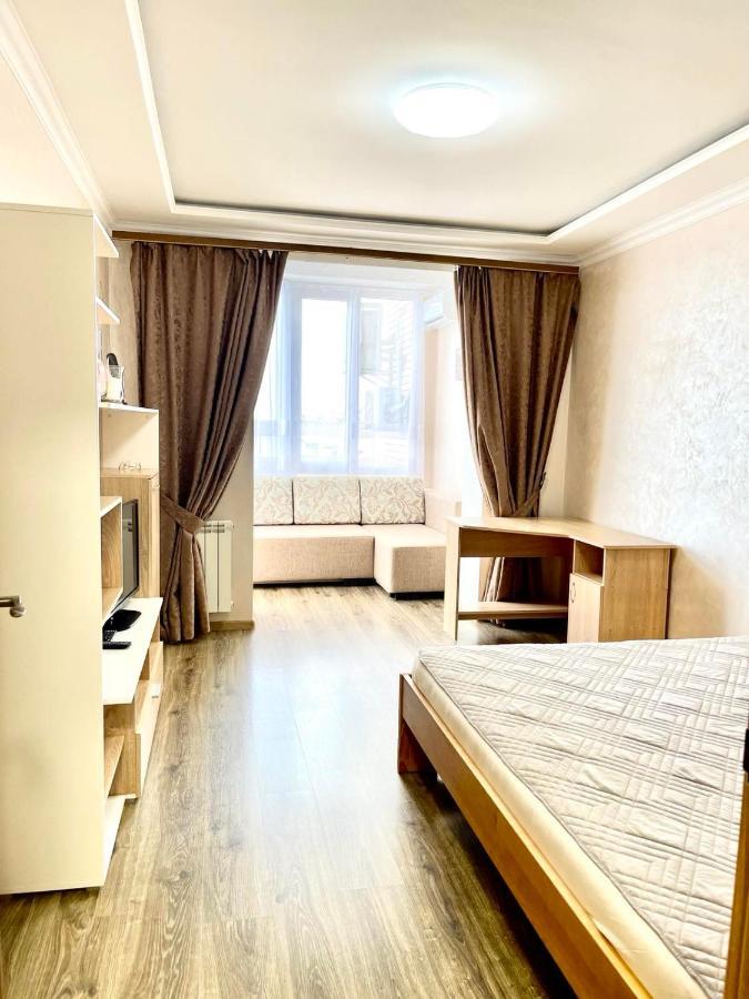 Atlant Luxury Family поряд з тц депот, безконтактне заселення Apartment