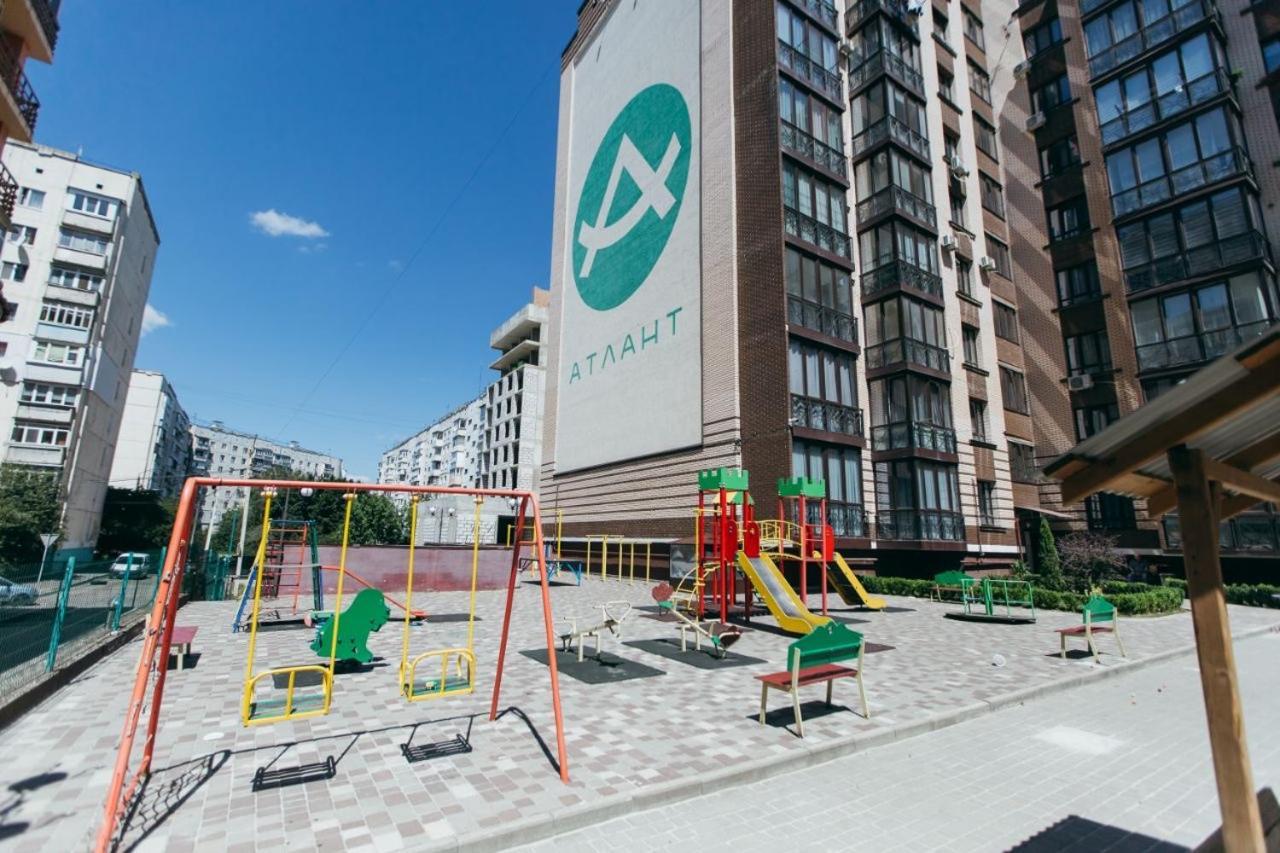 Atlant Luxury Family поряд з тц депот, безконтактне заселення Chernivtsi