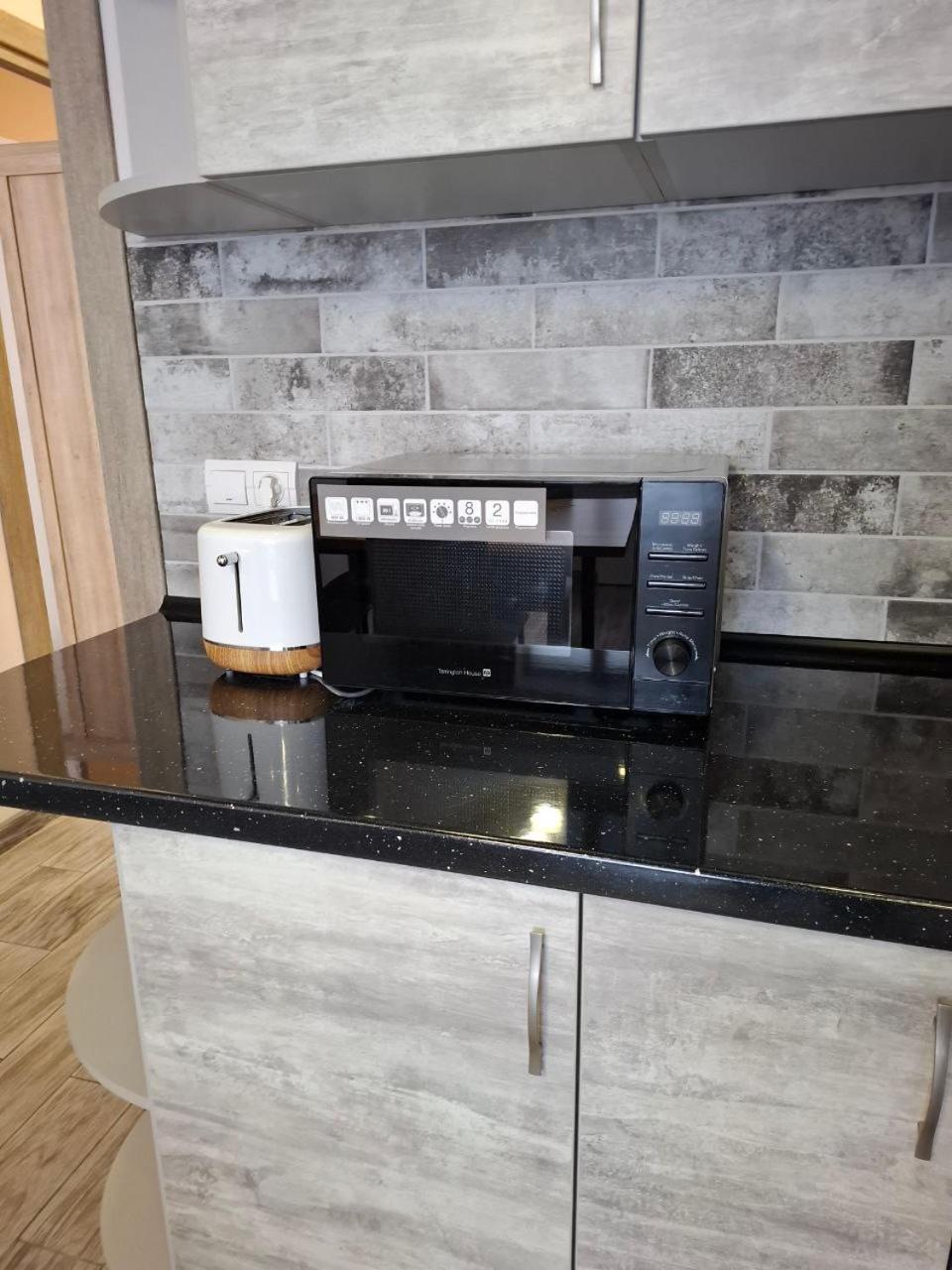 Atlant Luxury Family поряд з тц депот, безконтактне заселення Apartment Chernivtsi