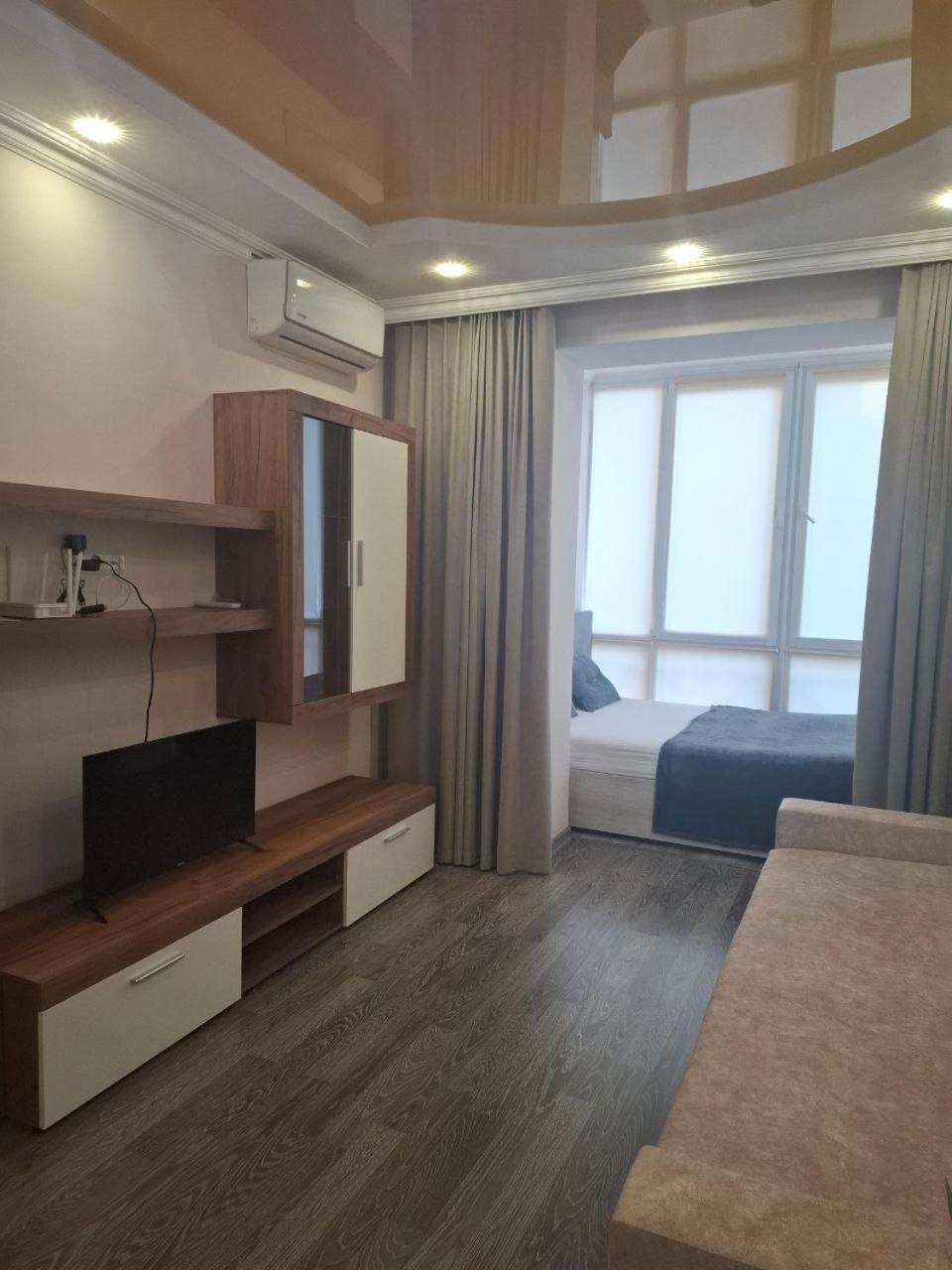 Apartment Atlant Luxury Family поряд з тц депот, безконтактне заселення Chernivtsi